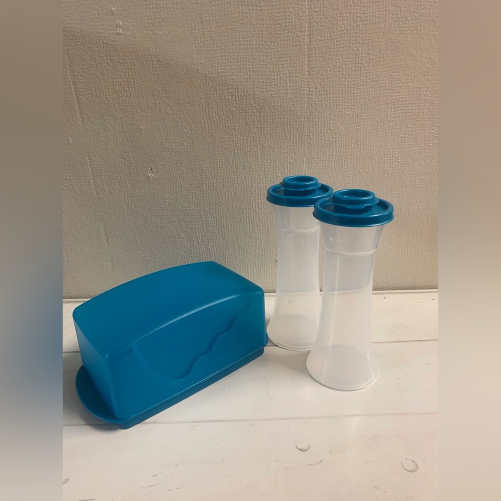 Tupperware Table Accessories Set - Picture 4 of 5